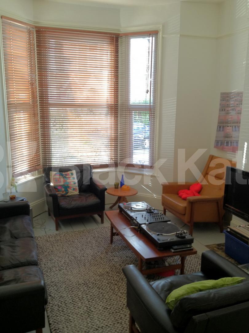 			NEW INSTRUCTION, 2 Bedroom, 1 bath, 1 reception Ground Floor Flat			 Medora Road, Brixton.